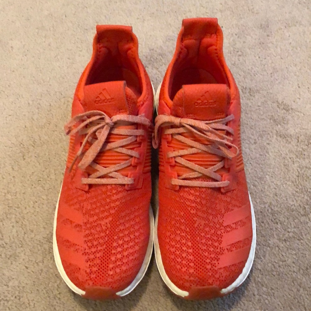 Men’s size 12 New Balance tennis shoes
